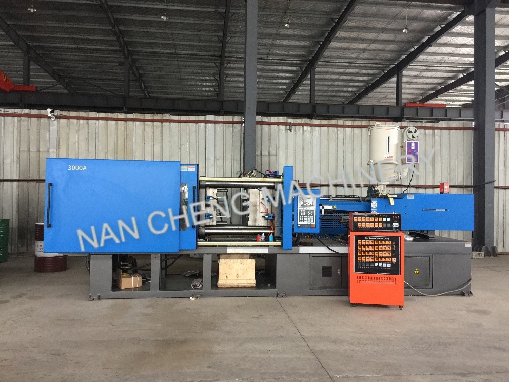 PVC Pipe Injection Molding Machine/Machine PVC Pipe Fitting/Automatic Plastic Injection Moulding Machine