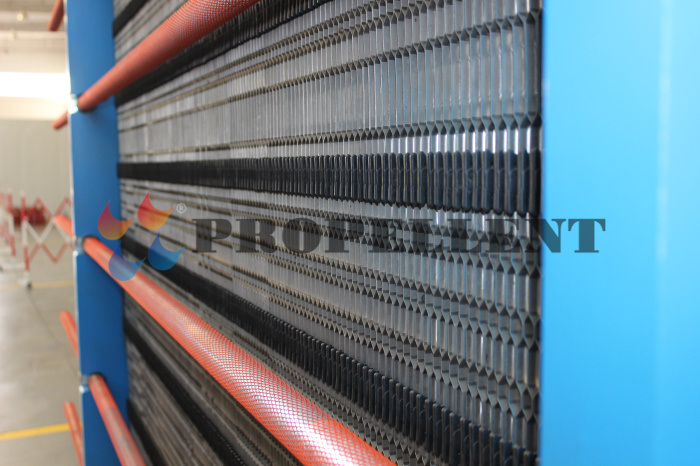 Rising Film Plate Evaporator with Efficient Heat Transfer