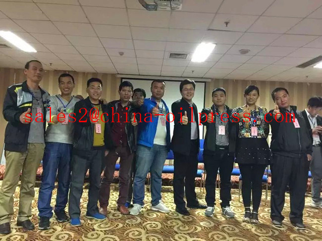 High Yield Pine Nut Spiral Oil Press Machine