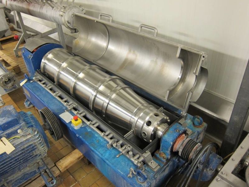 Lw250*900 Horizontal Type Spiral Discharge Sedimentation Decanter Separator for Dewatering Sludge