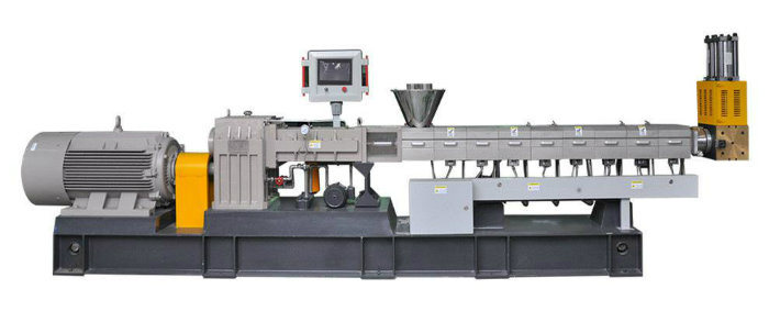 Co-Rotating Parallel Twin Screw Compounding Extruder