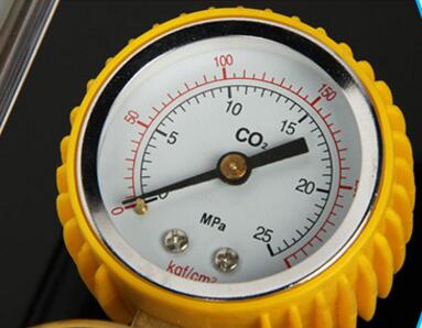 CO2 pressure gauge 4.jpg