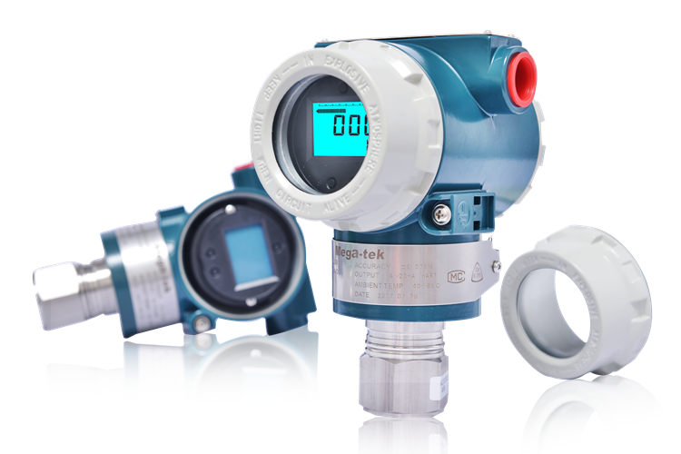 Pressure transmitter with remote seal